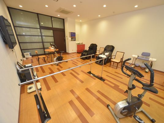 運動器具の整ったトレーニング室