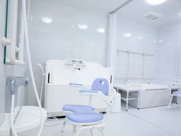 清潔な浴室設備