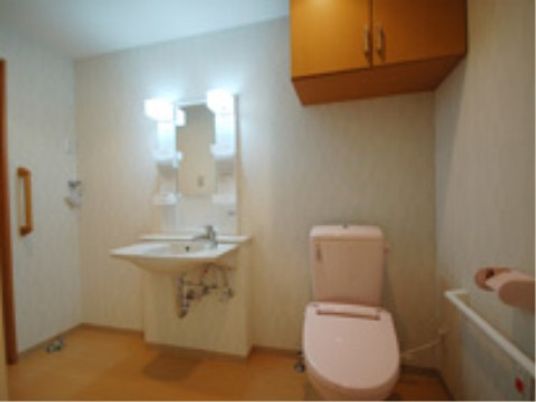 清潔なトイレの空間