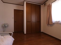 居室の明るい角部屋