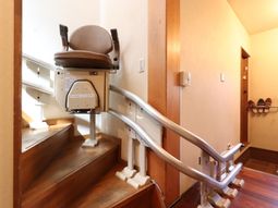 階段用昇降機設置例