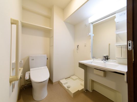 バリアフリーのトイレ設備