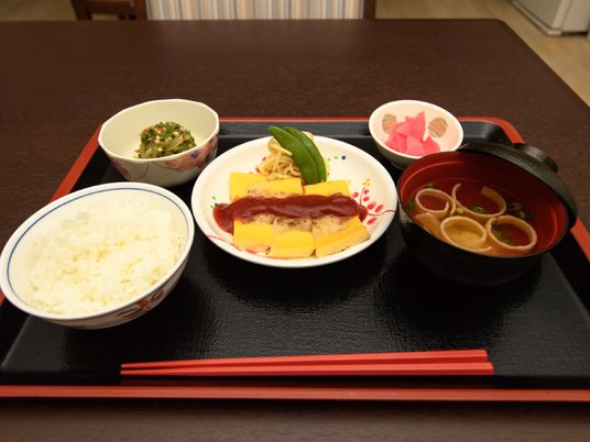 和風の彩り豊かな料理