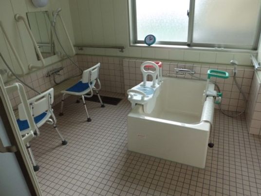 バリアフリー浴室設備