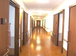 清潔感のある廊下