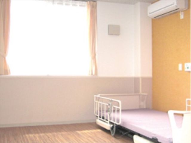 明るく清潔な居室