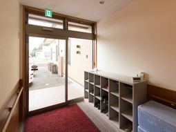 玄関ホールの入り口