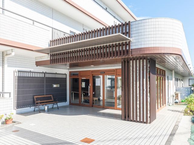 外観エントランス