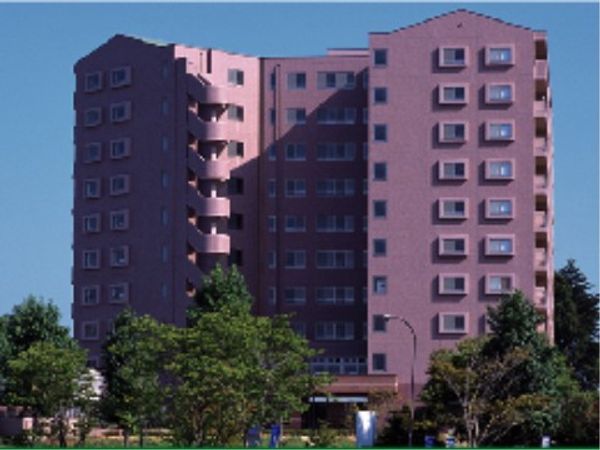 ピンクの大きな建物