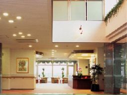 エントランスの明るい様子