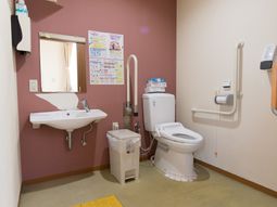 手すり付きトイレスペース