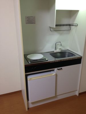 コンパクトな居室キッチン