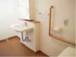 清潔な洗面所の一角