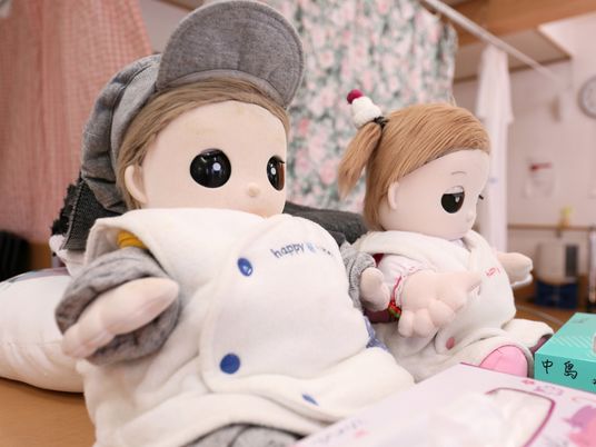 ぬいぐるみ二体と教材