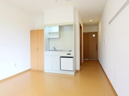 明るく清潔な居室