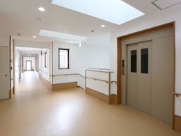 清潔感のある廊下