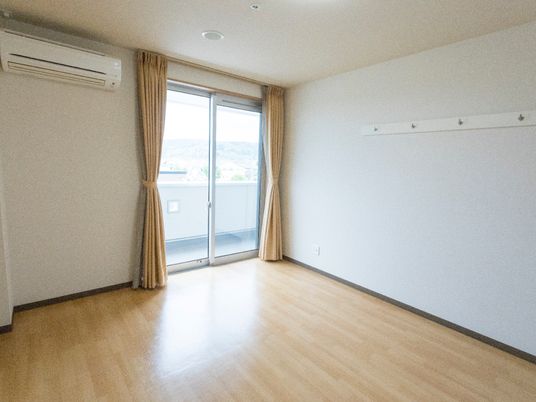 広々とした居室の様子