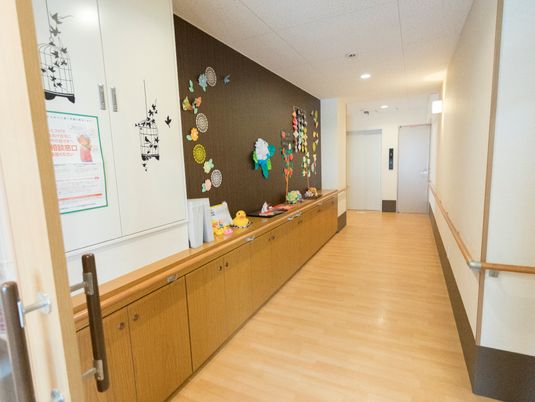 清潔感ある廊下の様子