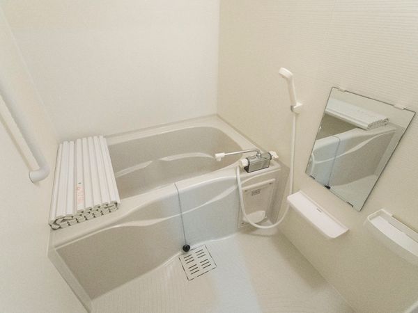 清潔な浴室設備