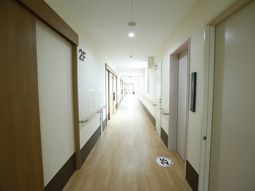 清潔感ある廊下