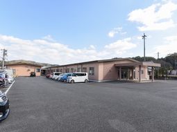 広々駐車場のある施設