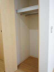 シンプルなデスク空間