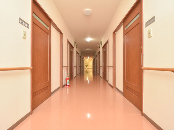 清潔感のある廊下