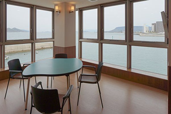 海が見えるラウンジ