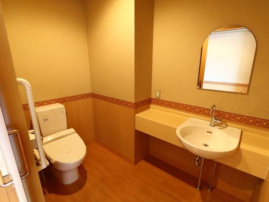 清潔感のあるトイレスペース
