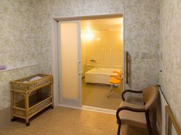 快適な浴室入口