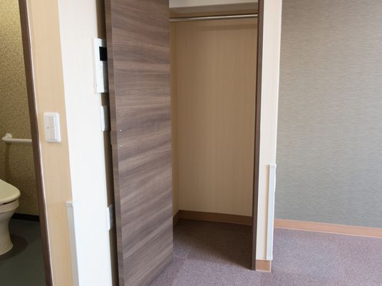 トイレ付き居室のドア