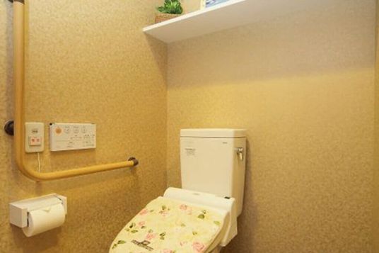 温かい雰囲気のトイレ