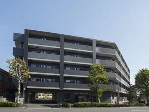 多階層の建物外観