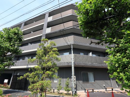 モダンな建築の外観