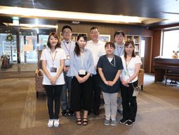 スタッフ集合の光景