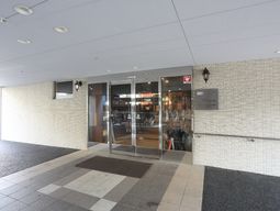 エントランス正面