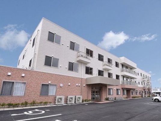 清潔感のある外観の建物