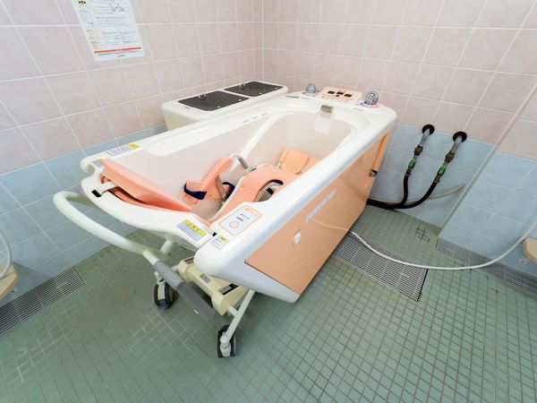 清潔な浴室設備