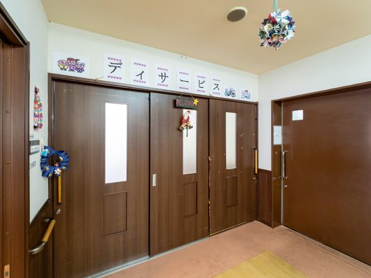 居室の入口装飾