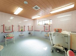 ケア住宅の浴室設備