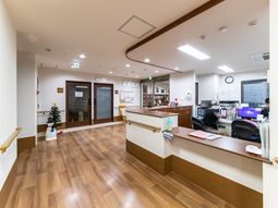 機能的な受付カウンター