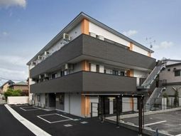 現代的な外観の建物