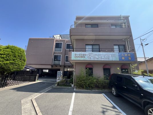 施設の外観