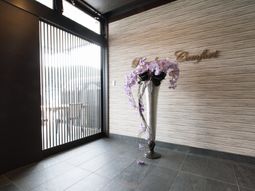 エントランスの静かな雰囲気