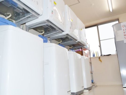 整備された洗濯機群