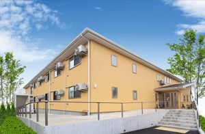 明るい建物の外観