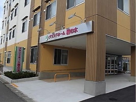 エントランスの親しみやすい外観