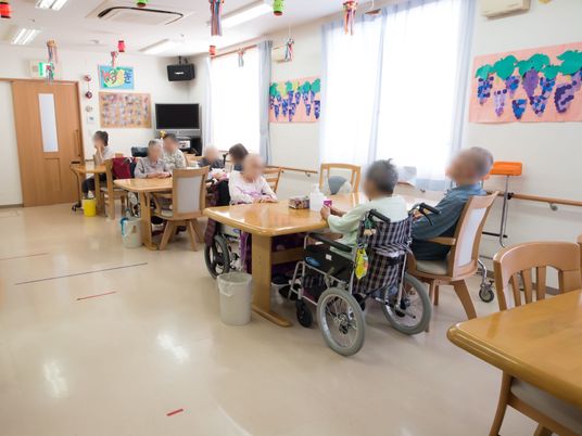 多様な活動の食堂