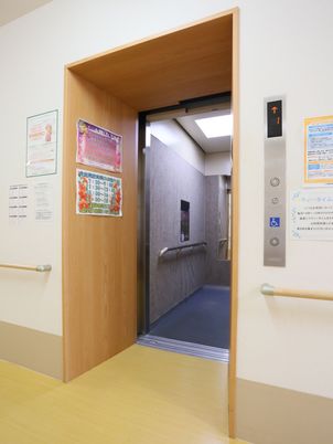エレベーターの出入り口