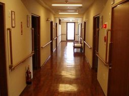 清潔な廊下の風景